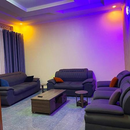 Zeo Airbnb - Cheap Apartment In Kigali Ngoại thất bức ảnh