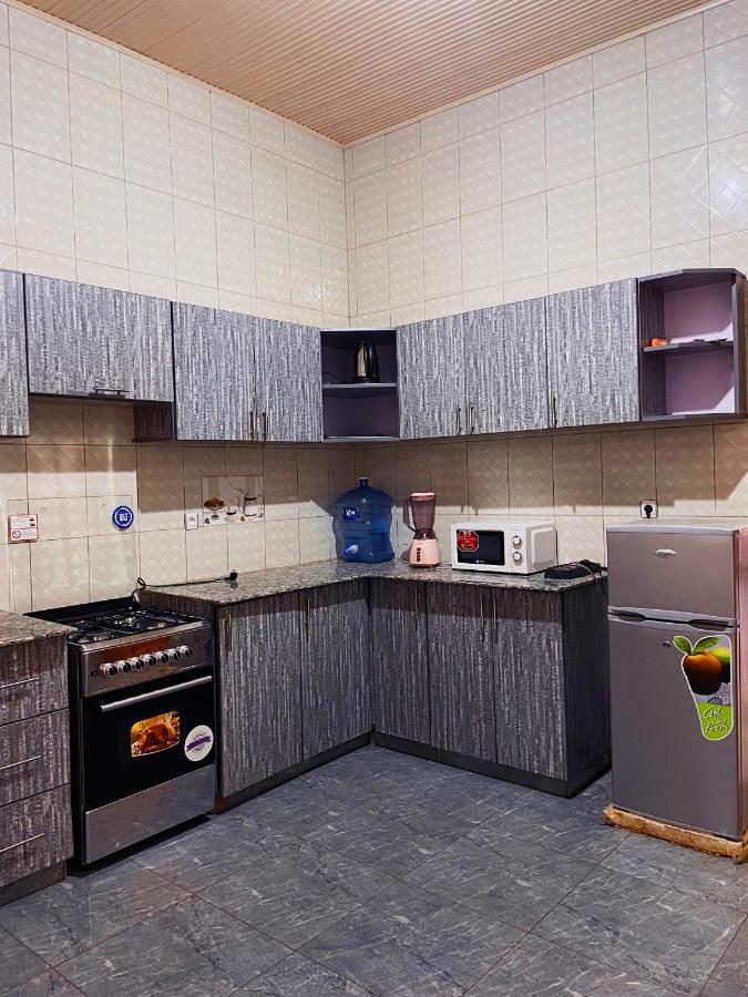 Zeo Airbnb - Cheap Apartment In Kigali Ngoại thất bức ảnh